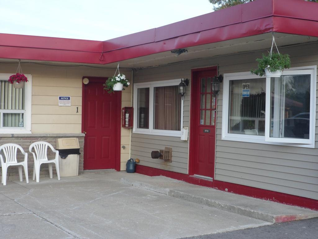 The Silver Birch Motel Goderich Εξωτερικό φωτογραφία