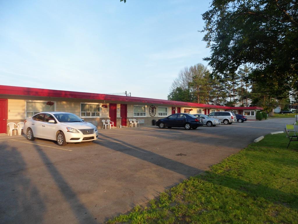 The Silver Birch Motel Goderich Εξωτερικό φωτογραφία