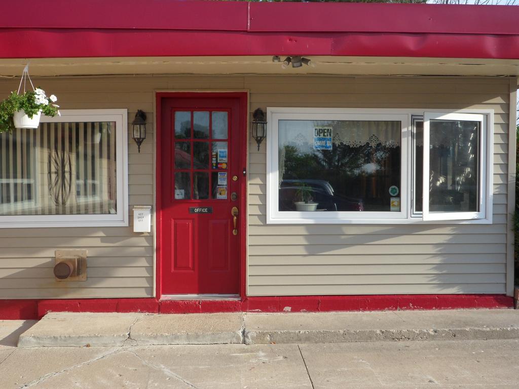 The Silver Birch Motel Goderich Εξωτερικό φωτογραφία