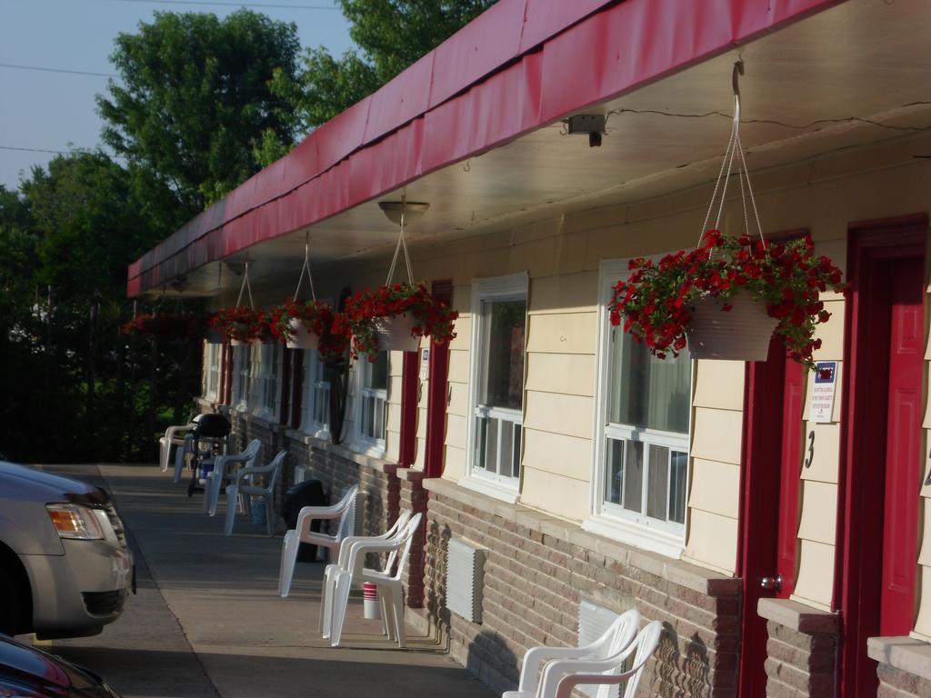 The Silver Birch Motel Goderich Εξωτερικό φωτογραφία