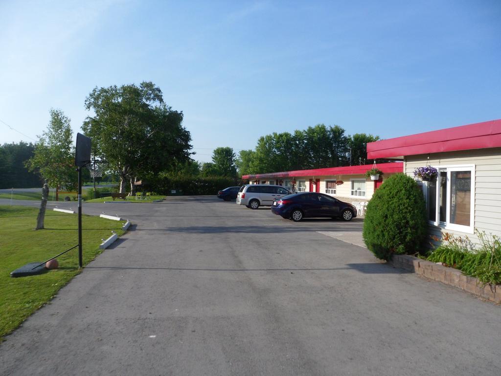 The Silver Birch Motel Goderich Εξωτερικό φωτογραφία