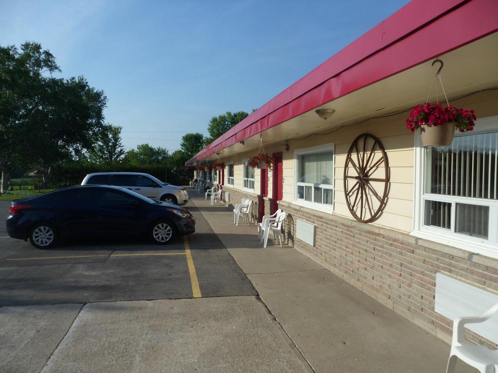 The Silver Birch Motel Goderich Εξωτερικό φωτογραφία
