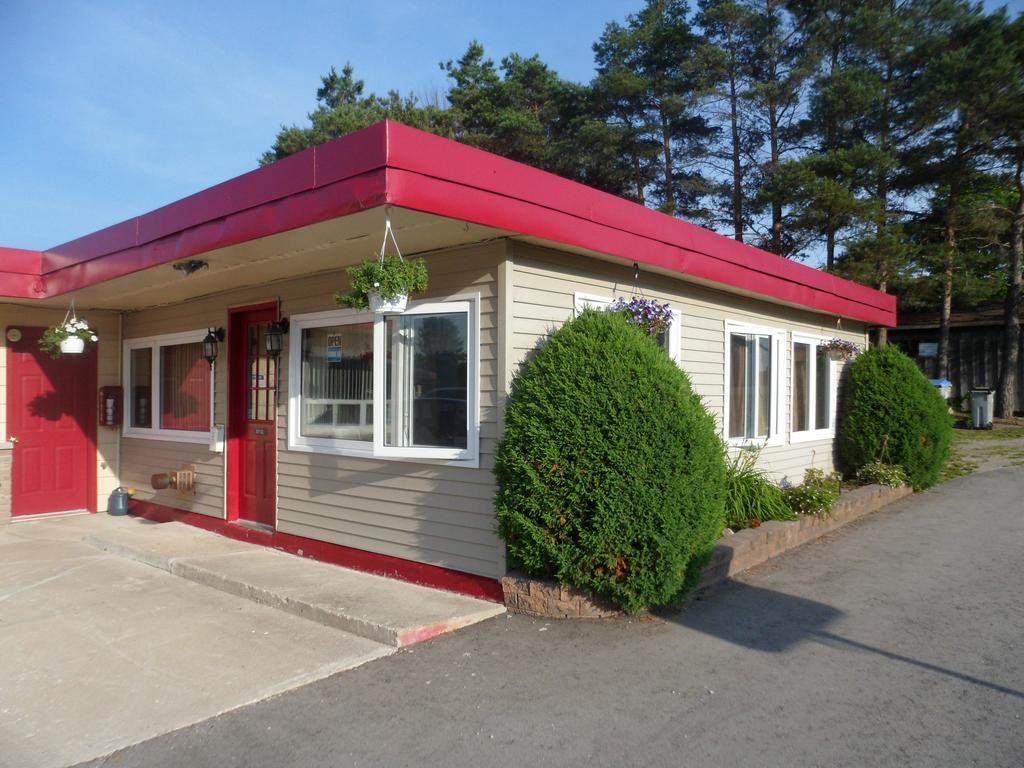 The Silver Birch Motel Goderich Εξωτερικό φωτογραφία