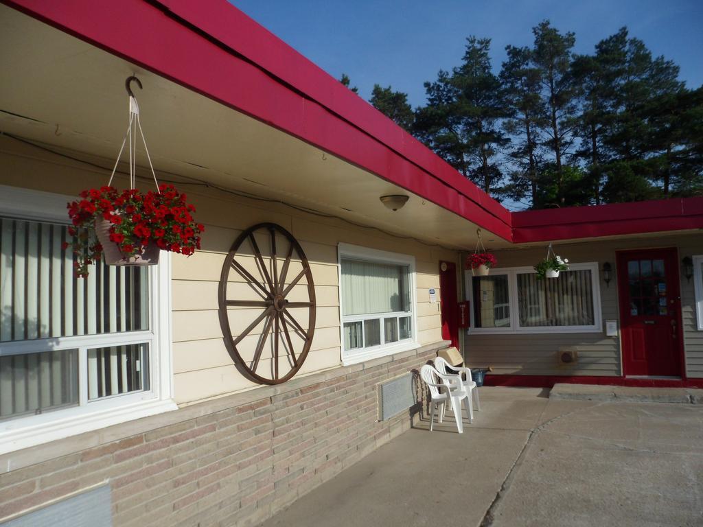 The Silver Birch Motel Goderich Εξωτερικό φωτογραφία