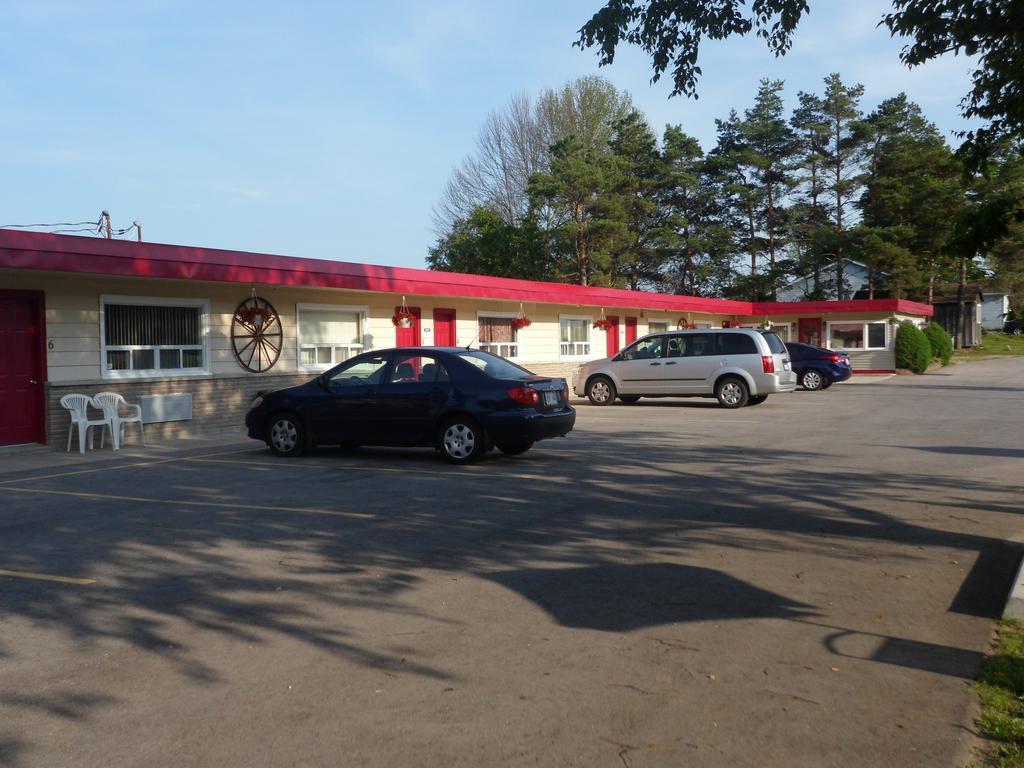 The Silver Birch Motel Goderich Εξωτερικό φωτογραφία