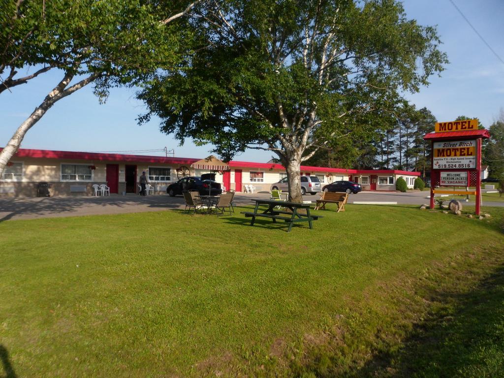 The Silver Birch Motel Goderich Εξωτερικό φωτογραφία