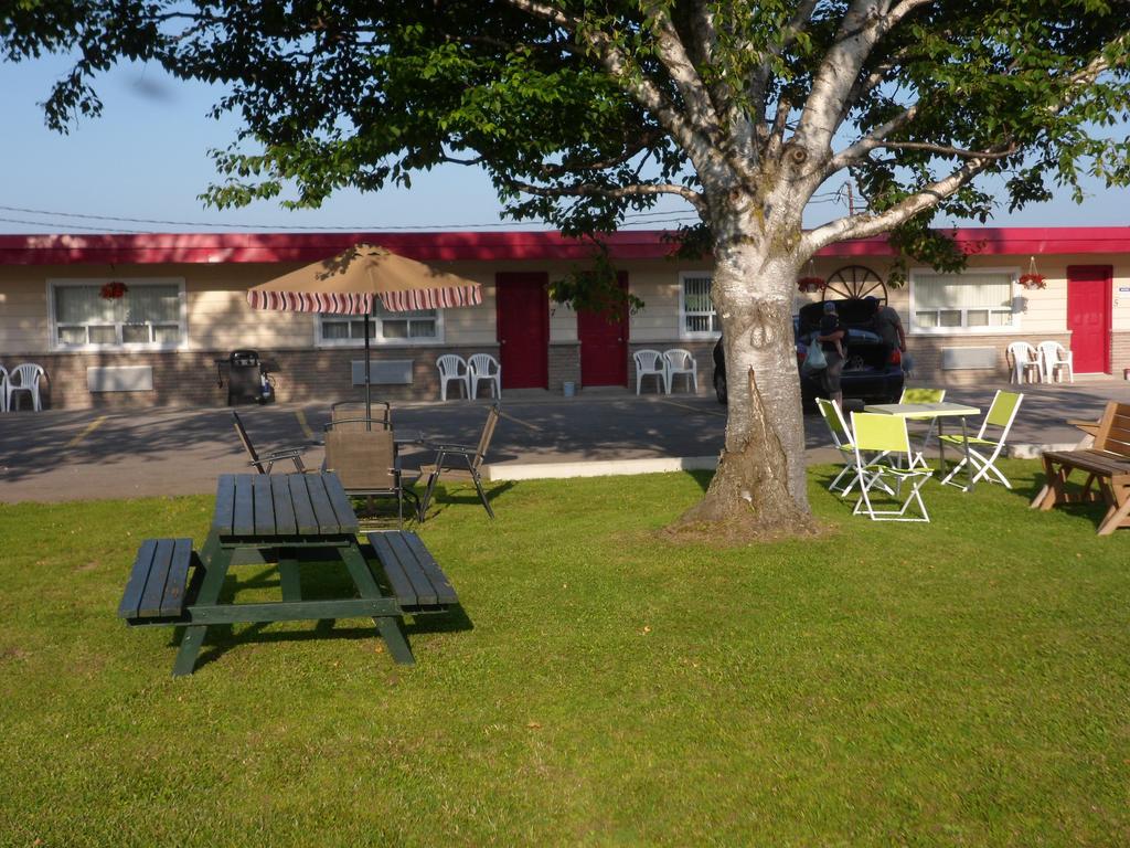 The Silver Birch Motel Goderich Εξωτερικό φωτογραφία