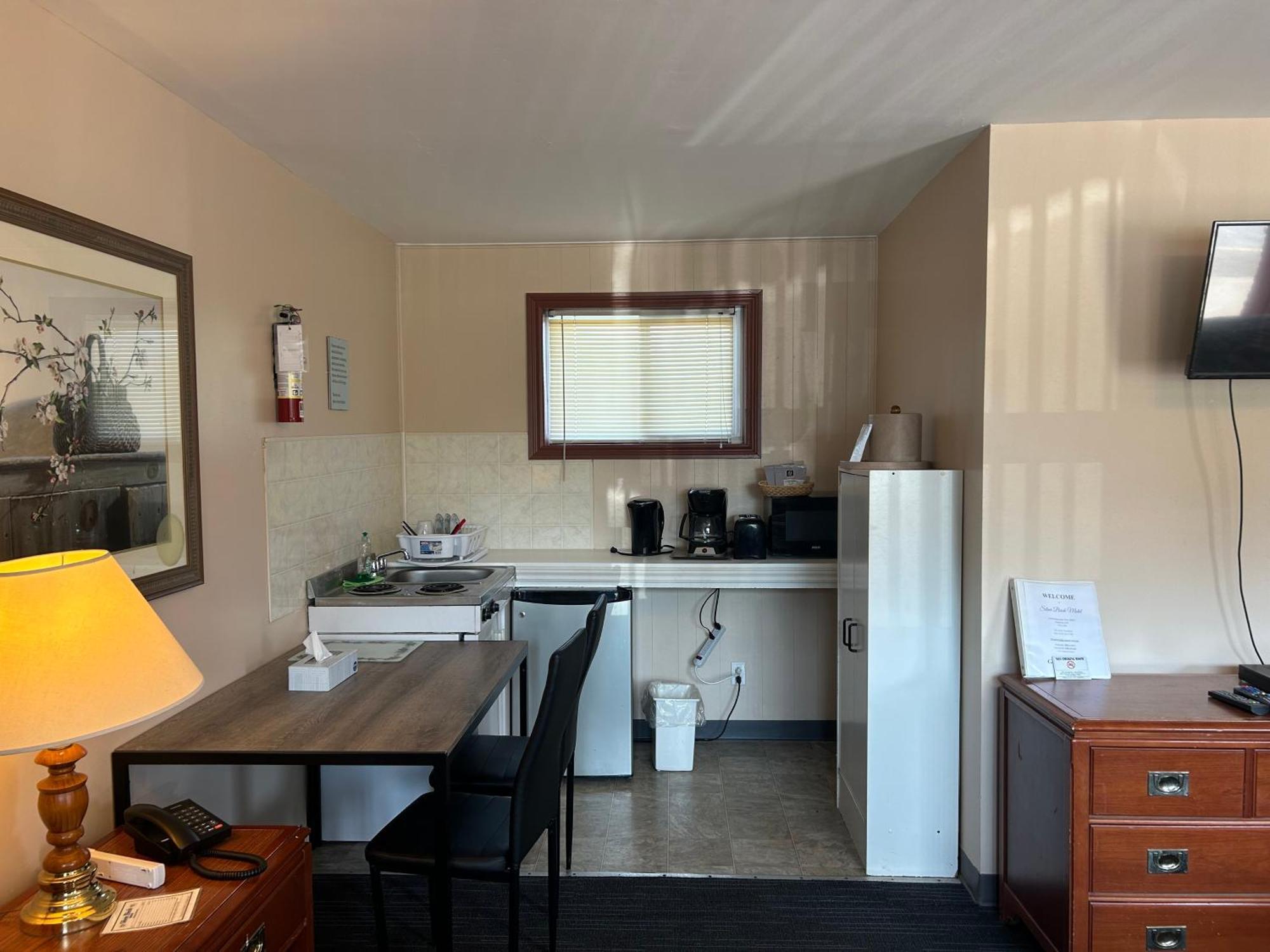 The Silver Birch Motel Goderich Εξωτερικό φωτογραφία