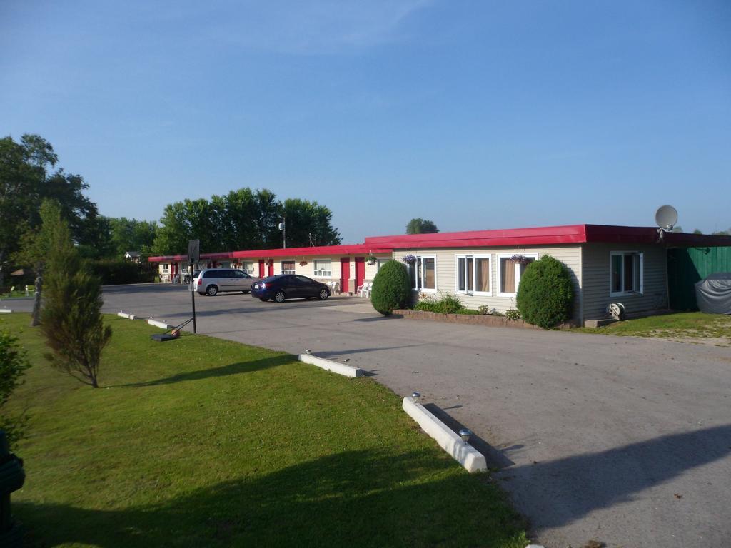 The Silver Birch Motel Goderich Εξωτερικό φωτογραφία
